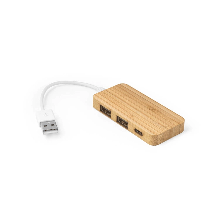 MOSER. HUB z 2 portami USB-A i 1 portem USB-C z bambusa